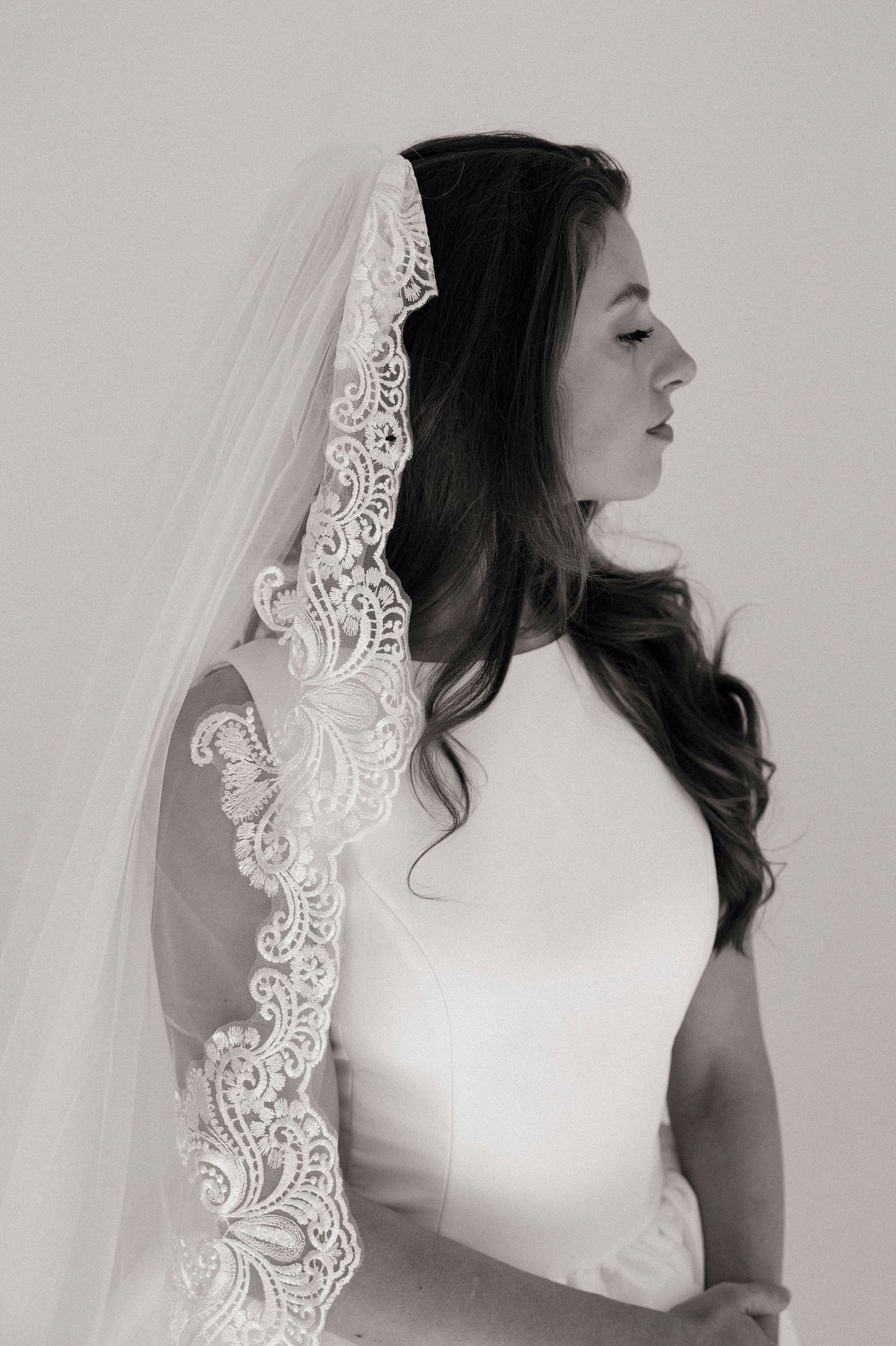 Chloe Veil