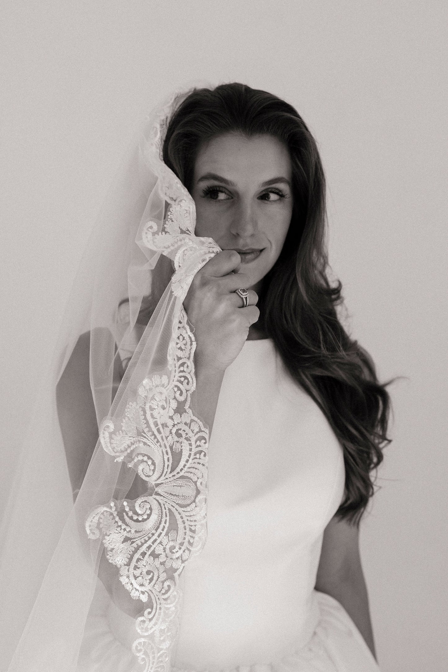Chloe Veil