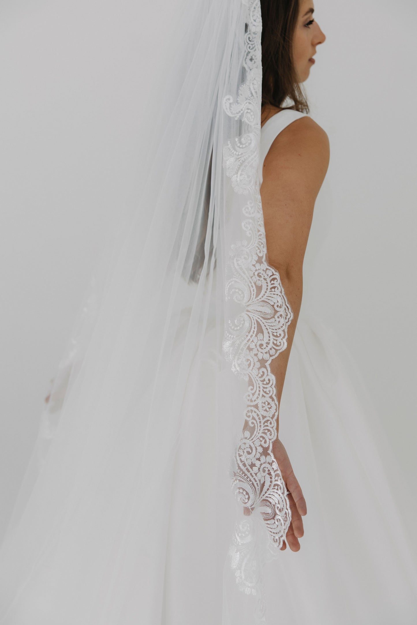 Chloe Veil