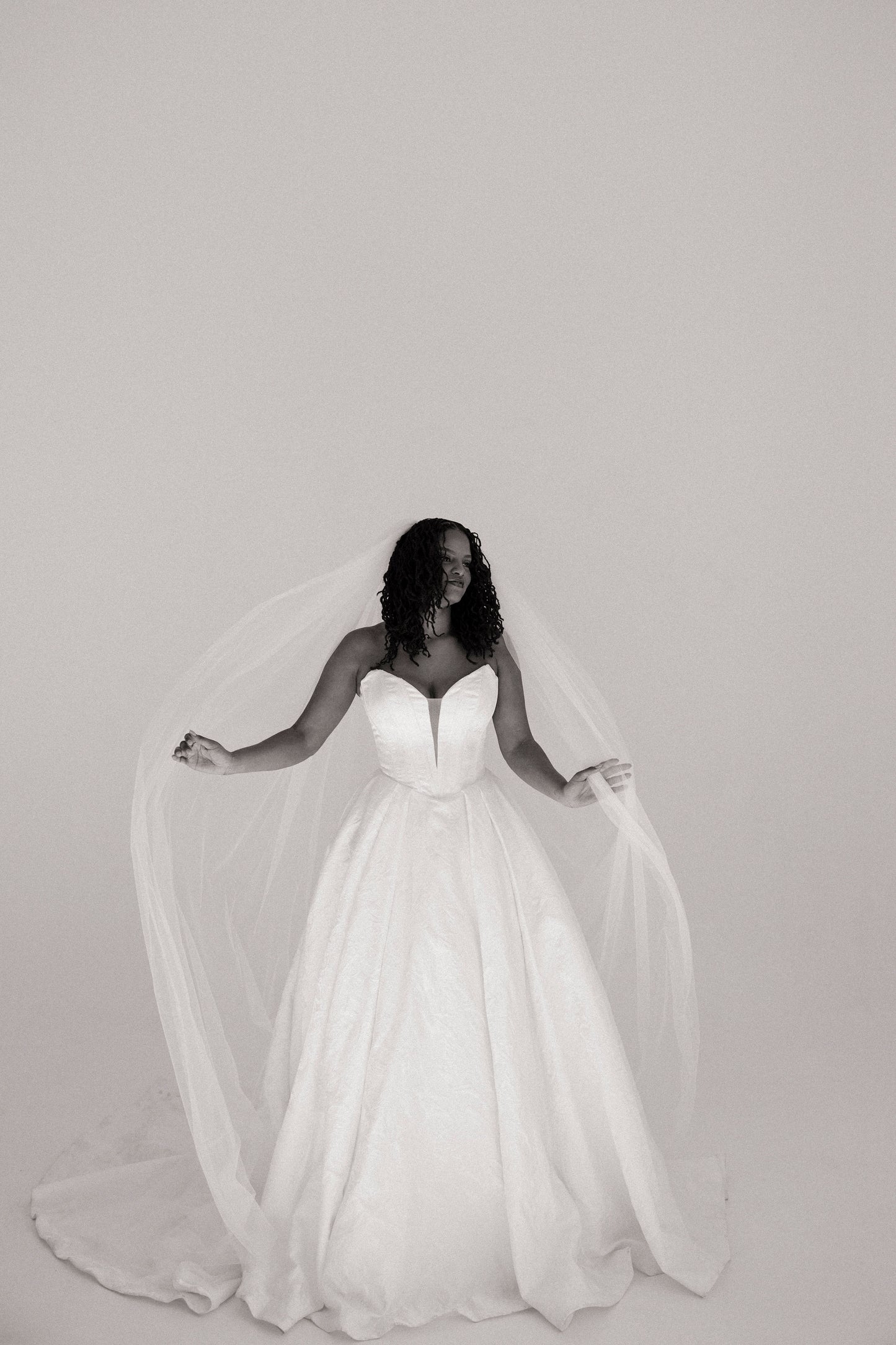 Alayna Veil V2