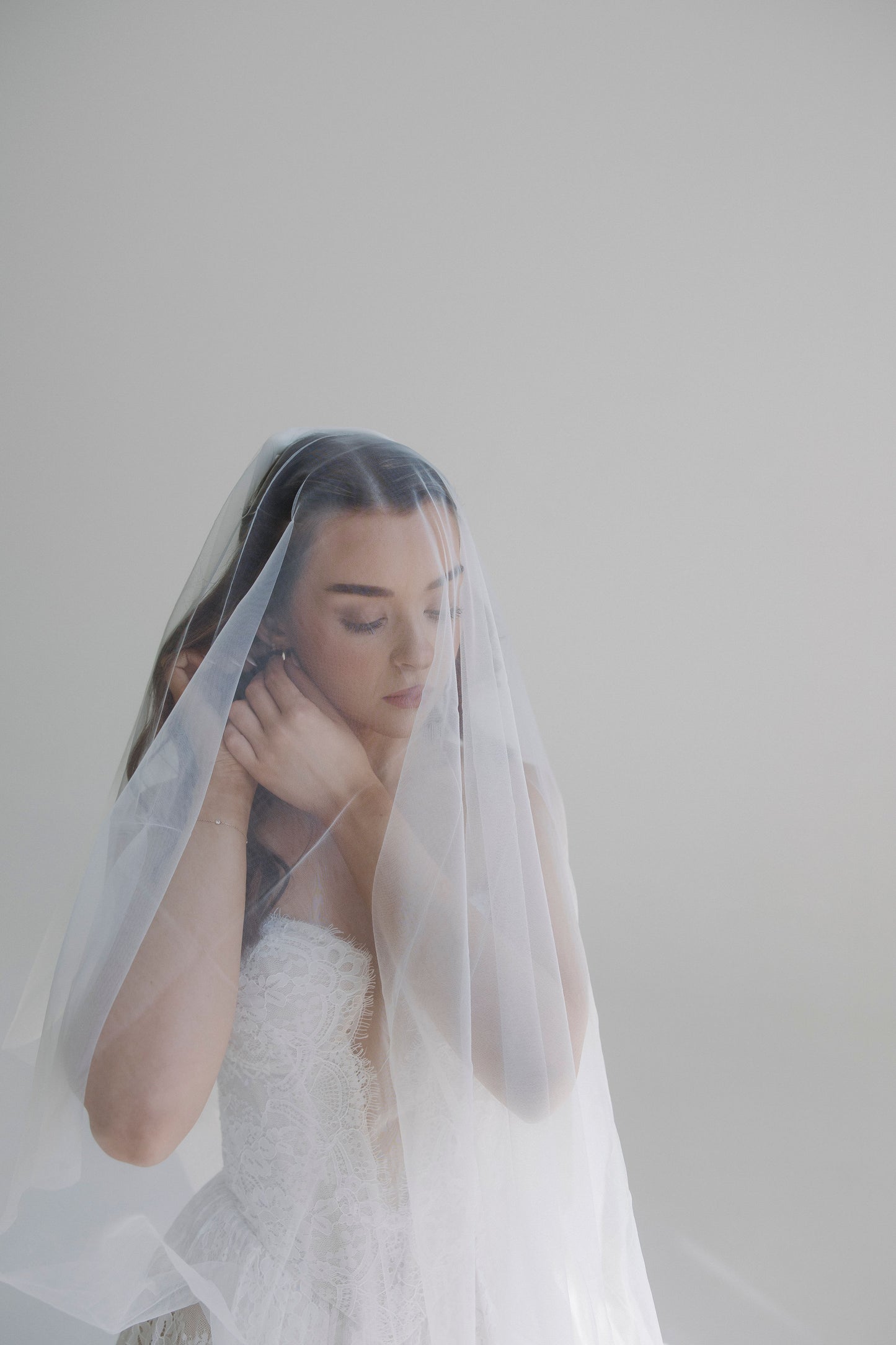 Alayna Veil V2