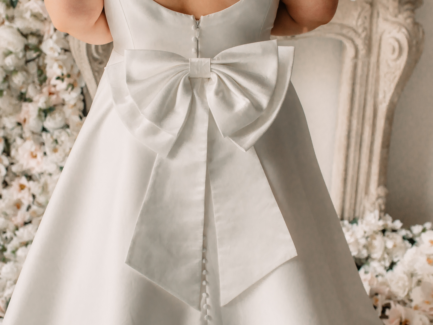 Liv Gown Bow